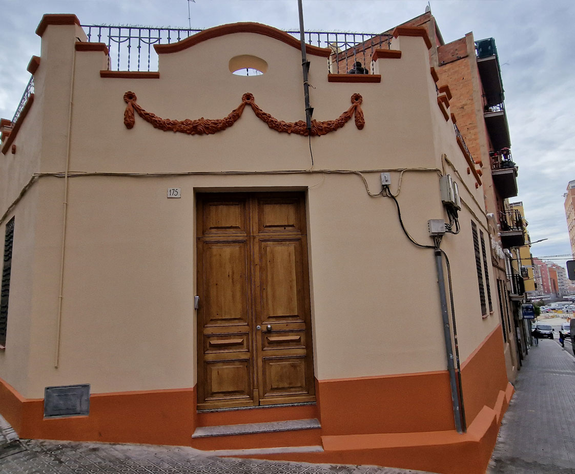 Rehabilitación de Fachada Principal en Edificio Plurifamiliar