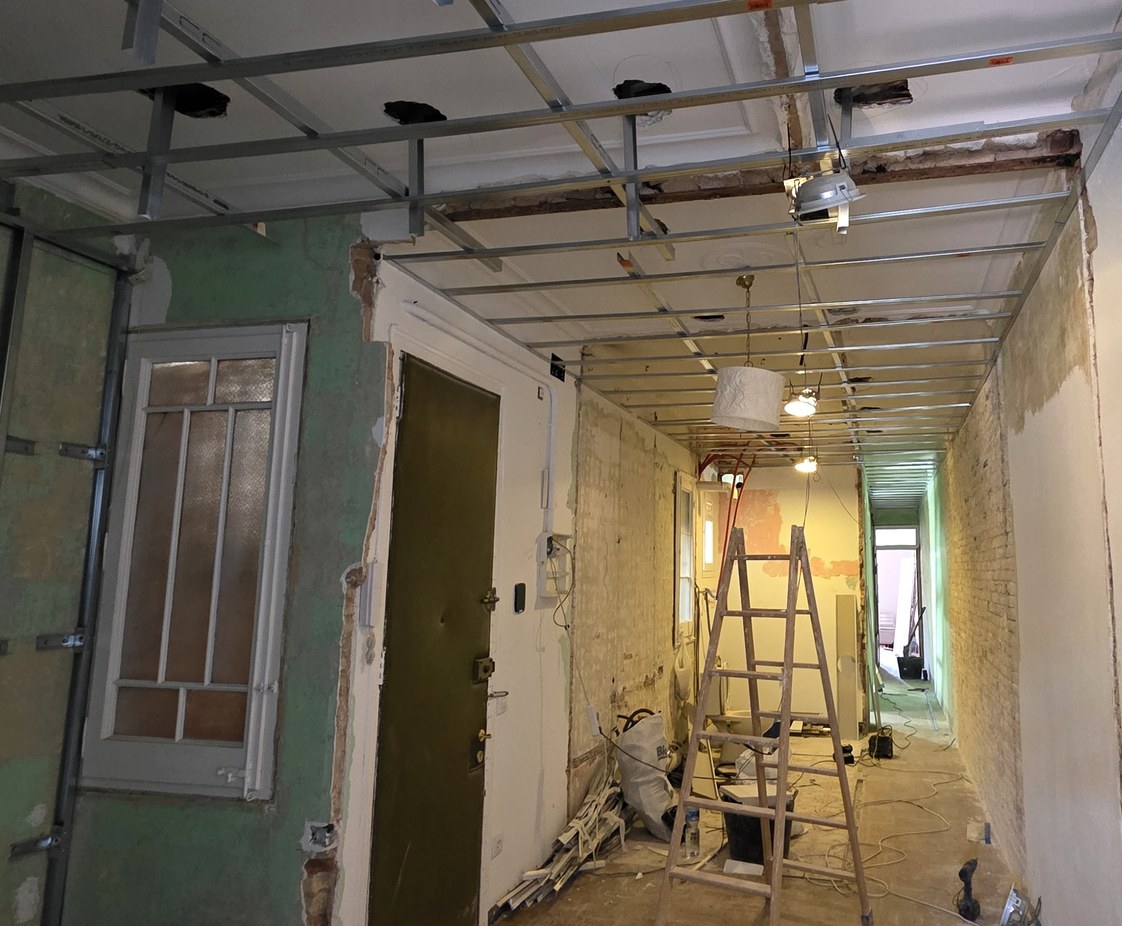 Reforma Interior de Vivienda en el Eixample de Barcelona, con Redistribución y Afectación Estructural