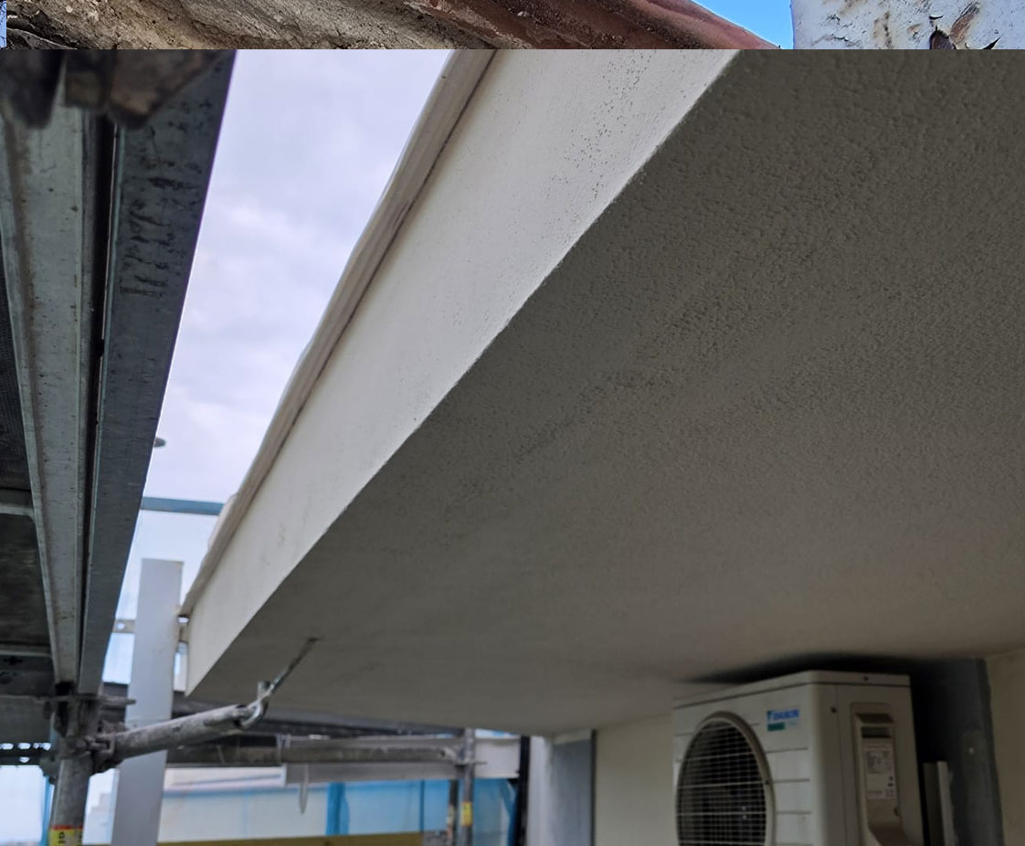 Rehabilitación de Fachada Principal en Edificio Plurifamiliar